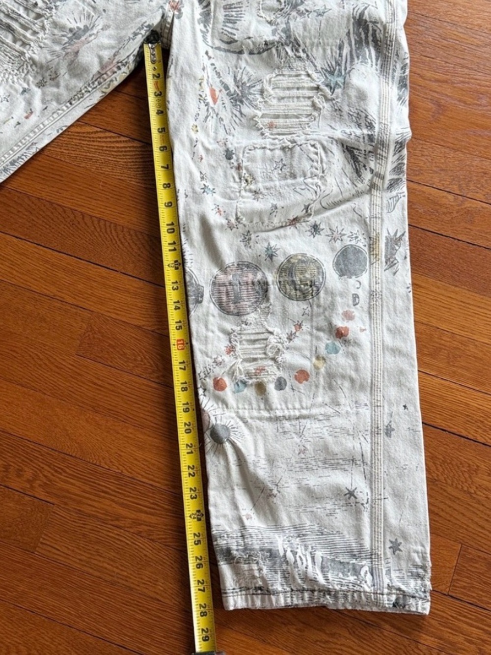 Magnolia Pearl Off-White Distressed Wide Leg Jeans with Eclectic Artwork - Picture 6 of 7